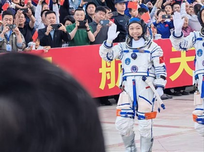 香港誕生首位太空人 特首祝賀