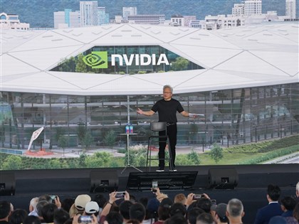 黃仁勳：輝達台灣總部2030年啟用　採玻璃帷幕透明設計