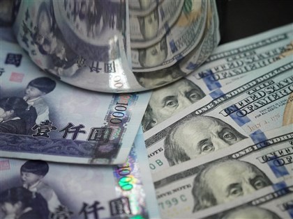 熱錢追捧股匯齊揚　新台幣成交量爆出史上第5大