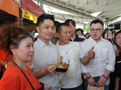 蔣萬安：大龍市場有特色　活動帶動人流、商機
