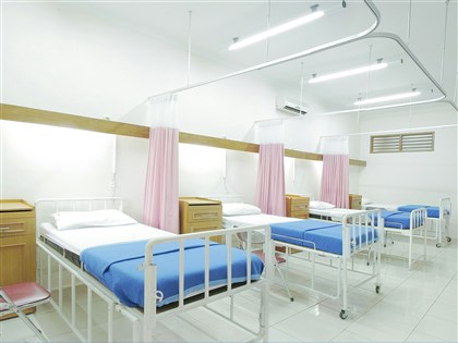 不敵輿論反彈壓力　韓國撤回病房男女共用計畫