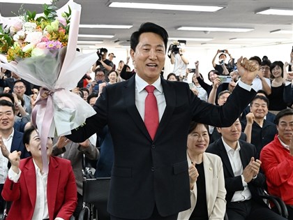 吳世勳逆轉連任首爾市長　強調應追究選票不足責任