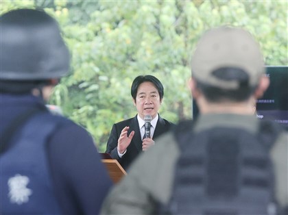 賴總統：無人機逐步納入警察配備　強化操作技能