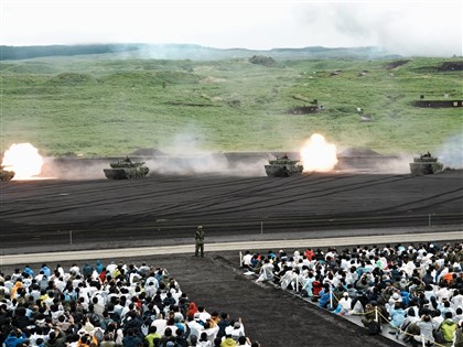 日本境內最大實彈演習 首度公開長程飛彈裝置