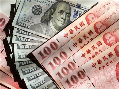 台股狂殺 新台幣重挫逾1.6角貶破31.6元關卡