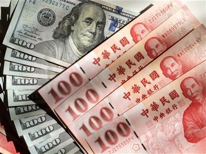 亞股全倒熱錢出走　新台幣大貶1.05角收31.58元