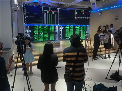 法人看黑色星期一　台股抗跌勝日韓