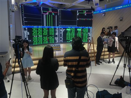 法人看黑色星期一　台股抗跌勝日韓