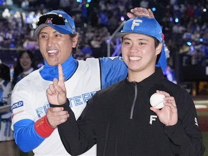 孫易磊奪日職首勝太緊張 登英雄訪問日文都忘光