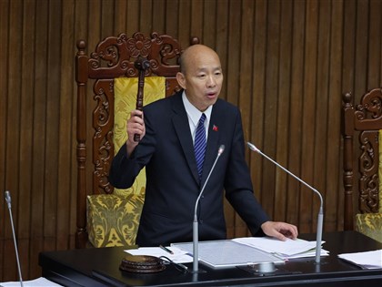 立院三讀選罷法　宣告緩刑、易服社會勞動者可參選