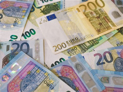 立陶宛50萬人退出退休金制度　提領逾30億歐元