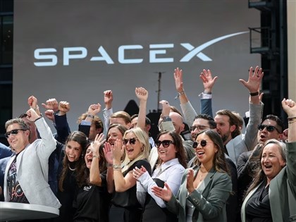 SpaceX上市後股價狂飆 一度超越微軟躍居全球市值第4大