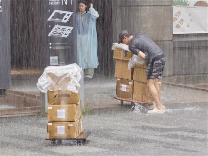 北市豪雨釀91件災情　台灣大學4小時累積雨量達147毫米[影]