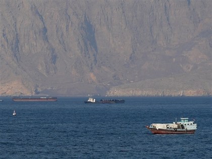 荷莫茲海峽航運復甦 CNN:過去24小時26艘船隻通過