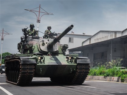 國軍立即備戰操演第2天　269旅戰車甲車挺進八里、台北港【圖輯】