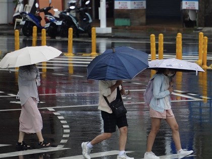 26日各地易有劇烈降雨　南部續防豪雨以上等級