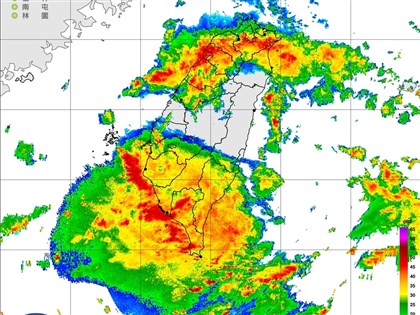 高雄屏東超大豪雨　19縣市雨勢不停