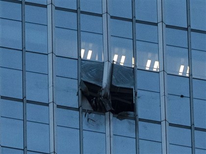 飛航網站證實　輕型飛機撞上北京最高建築「中國尊」