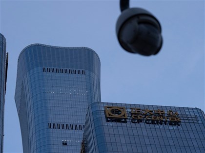 北京最高建築「中國尊」挨飛機撞擊　官方無說明社群影像遭刪