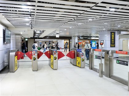 高鐵台北站塵封20年神祕通道啟用　尖峰日紓解1萬人