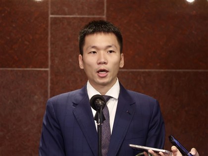 遭傳將請辭運動部長　李洋闢謠：當下有點錯愕