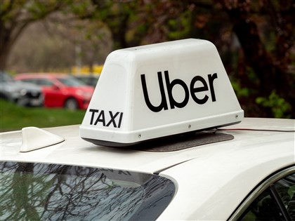 Uber北投短程體驗涉機車載客　北市：挑釁既有法令將以公路法查處