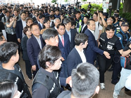 韓國選票不足事件　國會調查委員首次進入蠶室開票所