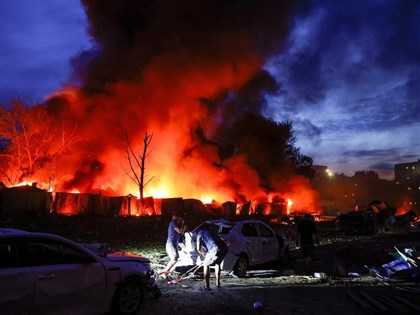 俄軍無人機與飛彈襲基輔 至少8死數十傷