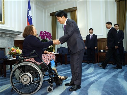 美參議員達克沃斯:國會須堅定信念支持台灣民主防衛