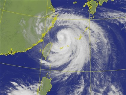 颱風巴威傍晚前風雨最劇烈　最快12日清晨解除海陸警