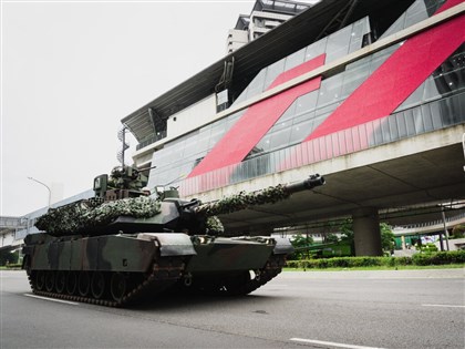 聯合防禦操演　M1A2T行駛桃園領航南橋破除過重疑慮