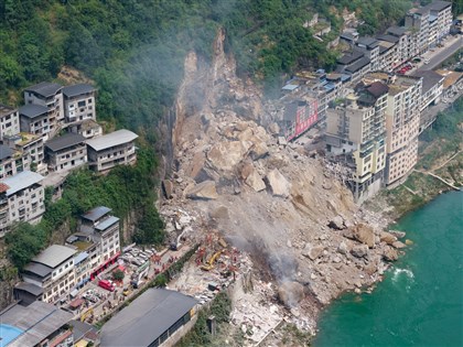 重慶山崩8死34失聯　中國官媒指房屋深埋搜救困難