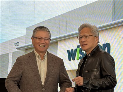 黃仁勳:台灣已非「俗擱大碗」 先進技術成全球AI震央