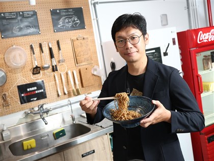 弄斷4根鋼軸也不退　一碗高蛋白麵掀起主食革命