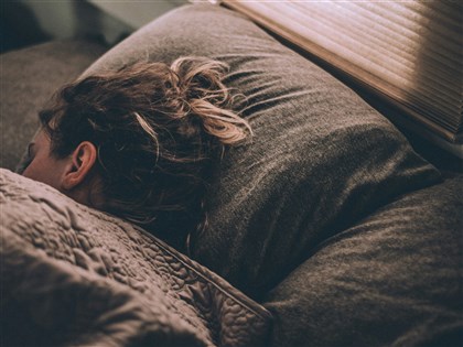7月「熱帶夜」頻率逾8成　學者：睡眠品質易不佳、加劇都市熱島