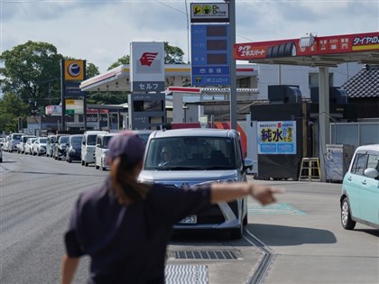 熊本重災區汽油不足　災民車上避難熱到難入眠