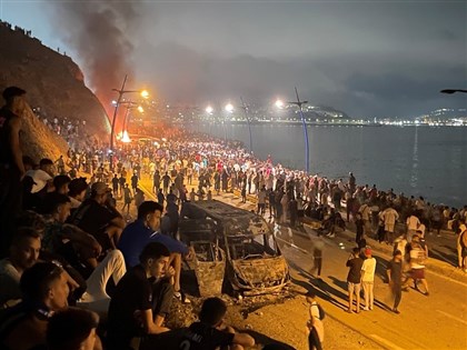 白宮高層分享西班牙飛地影片 重申反移民立場