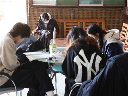 116學年考試簡章將公告 攜帶電子穿戴式裝置最重取消資格