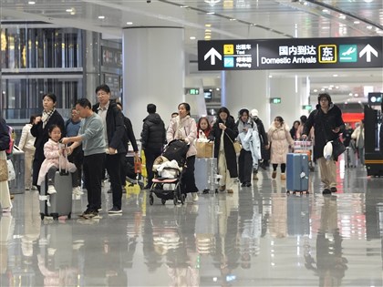 法廣：中國出入境新規太多「可能」　讓人惶恐