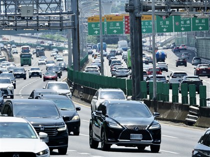 光復節連假收假日　國道11路段壅塞、國5北向建議上午9時前出發