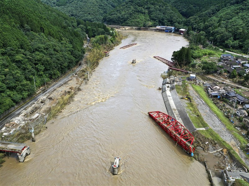 日本九州豪雨釀59死鋒面滯留大雨可能下到10日 國際 重點新聞 中央社cna