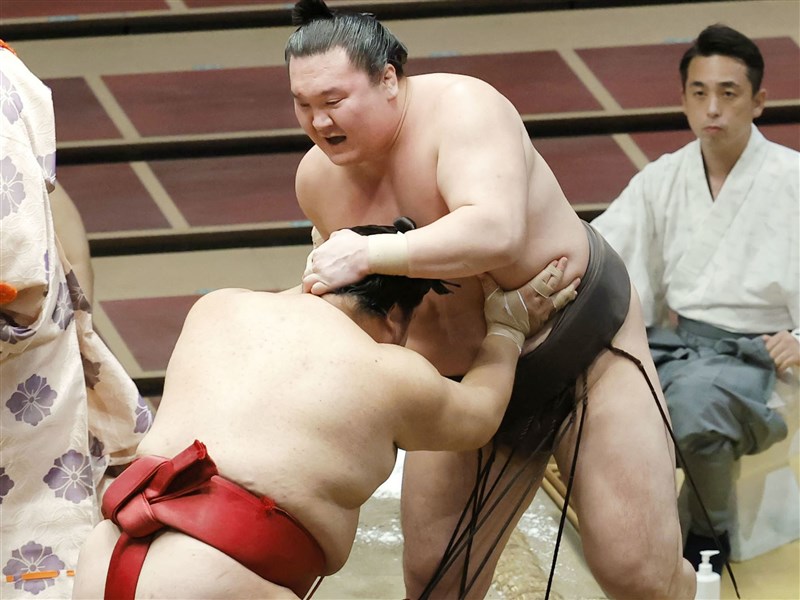日本相撲橫綱白鵬染疫難參加21年首場賽事 運動 重點新聞 中央社cna