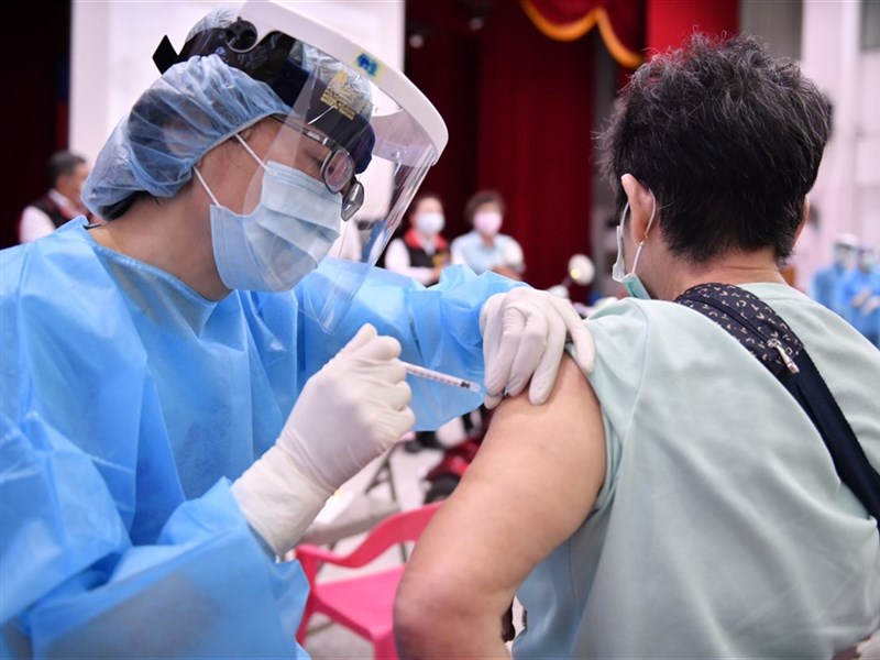 疫苗意願登記第3輪結單 48歲以上20日起可預約