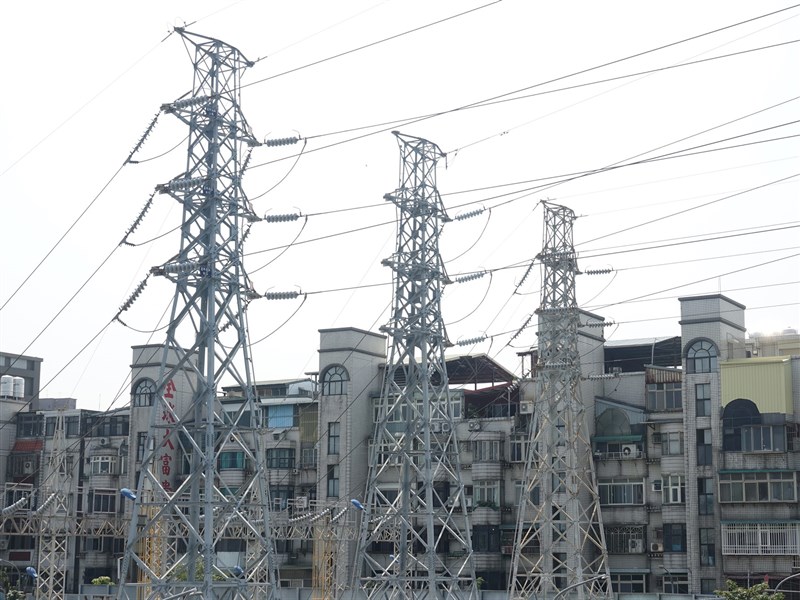 Re: [新聞] 王耀庭：桃園停電是末段線路故障 非能源