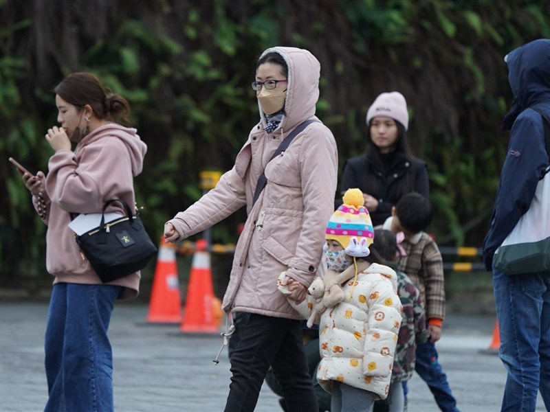 開工日強烈大陸冷氣團南下 北部氣溫下探10度