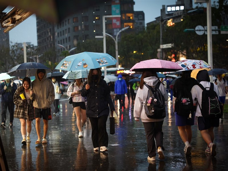 冷氣團6日南下影響至9日清晨 中部以北7日前多雨