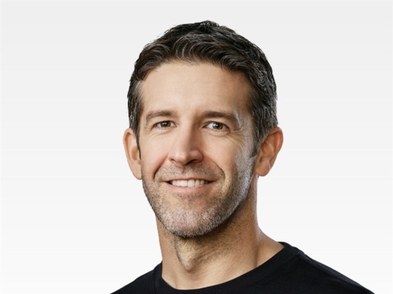 金融時報:蘋果加速接班規劃 庫克最快明年卸任