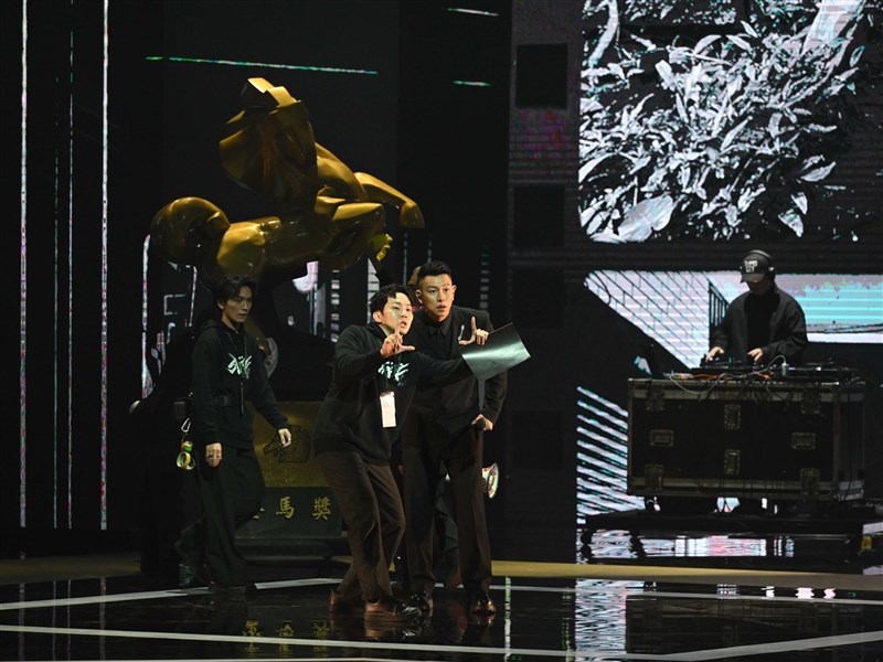 金馬62頑童嗨唱　開場影片翻玩「96分鐘」