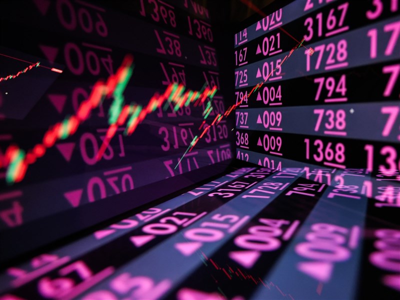 台股爆7130億今年單日最大量　收26504點上漲69點