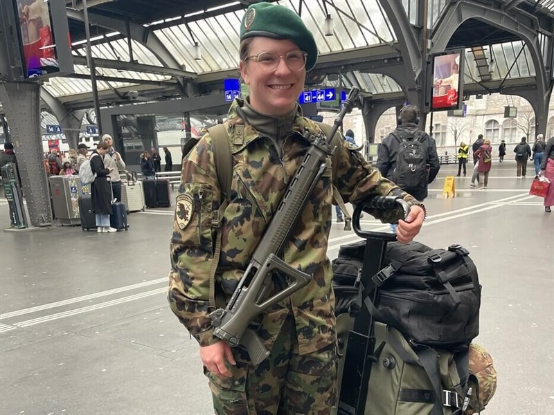 瑞士將公投全民服役制　支持與反對者皆稱捍衛女權